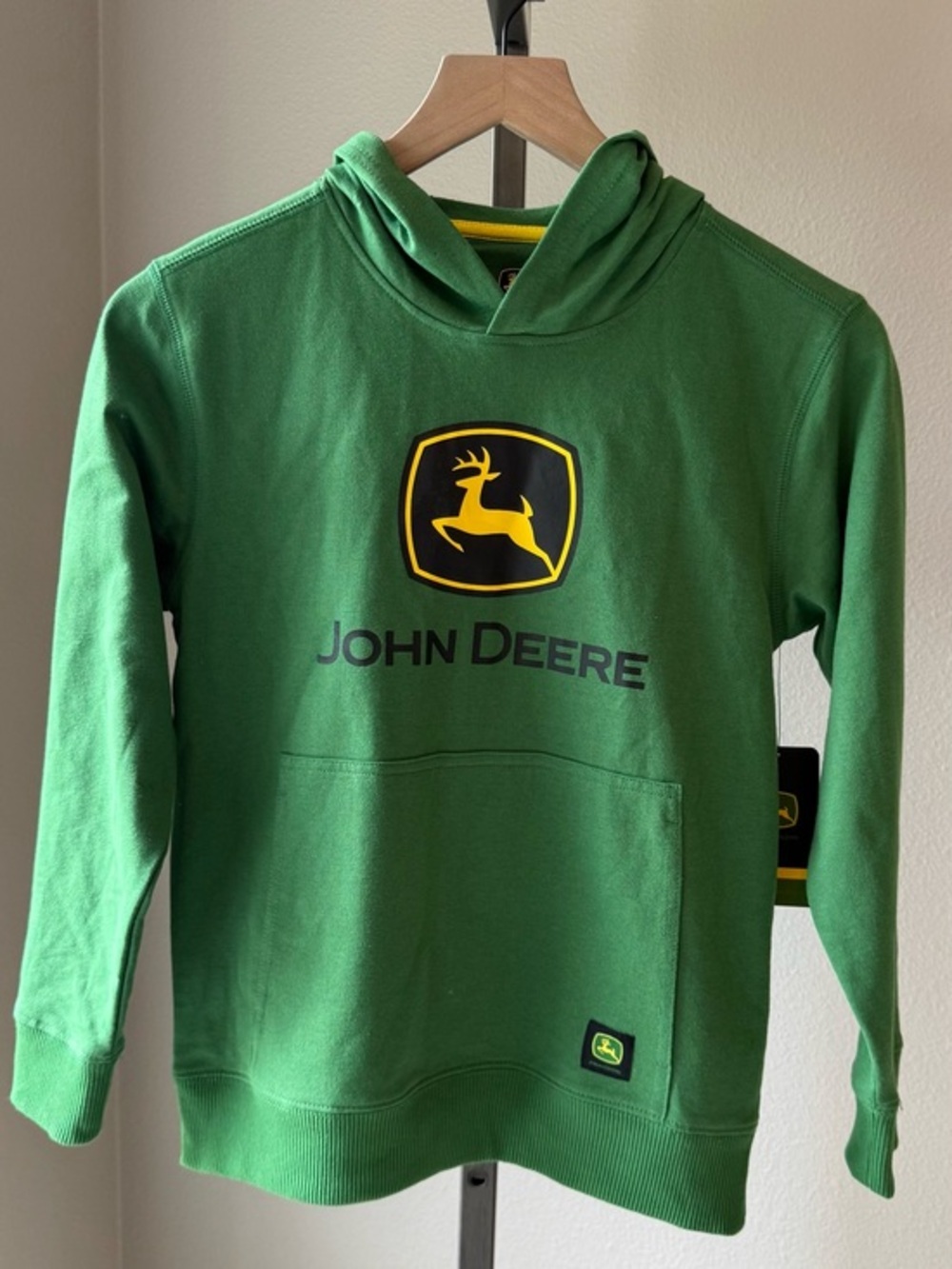 NWT John Deere green lightweight youth hoodie size youth 8